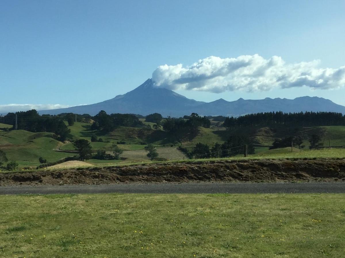 Taranaki Country Lodge New Plymouth Exterior photo